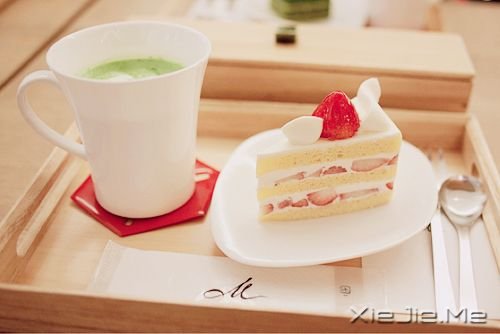 �簲�����һ���峺�İ׿�ˮ������ĸոպ� (4)