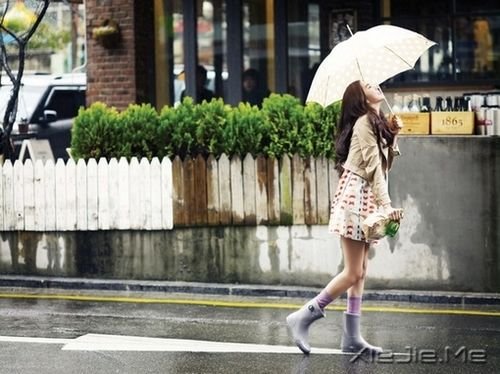 晚安心语:青春就是让你张扬的笑,也给你莫名的痛 (7)